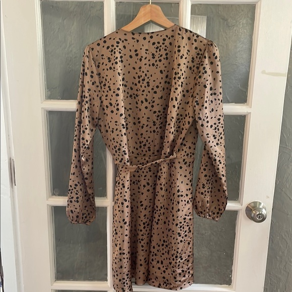 Abercrombie & Fitch Tan Polka Dot Wrap Dress - Picture 3 of 3